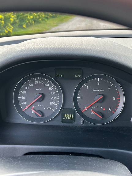 Volvo S40 3 of 6