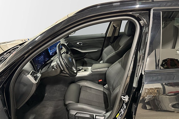 BMW 330e 5 of 6