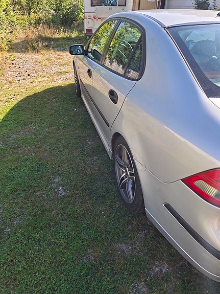 Saab 9-3 4 of 7