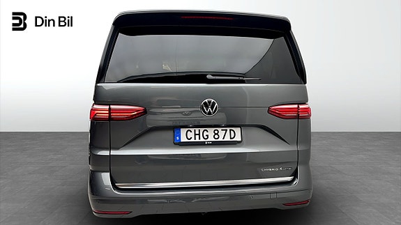 Volkswagen Multivan 5 of 12