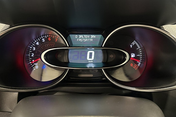 Renault Clio 10 of 20