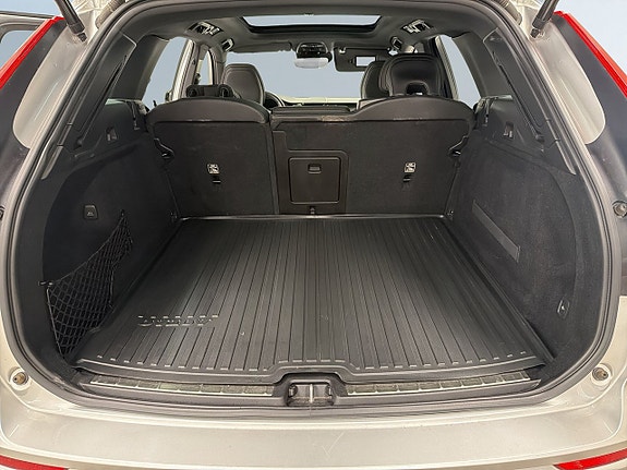 Volvo XC60 12 of 24