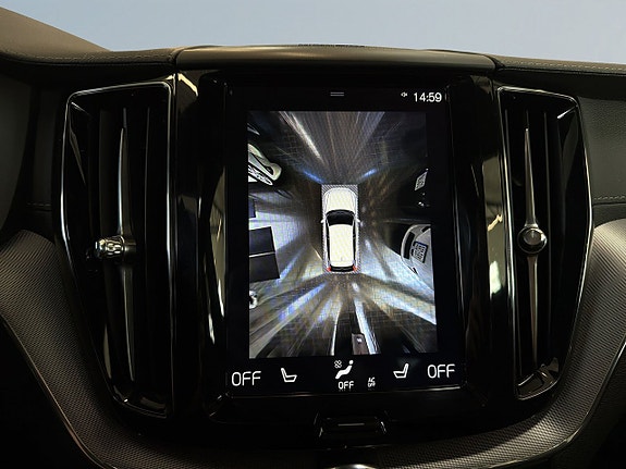 Volvo XC60 15 of 24
