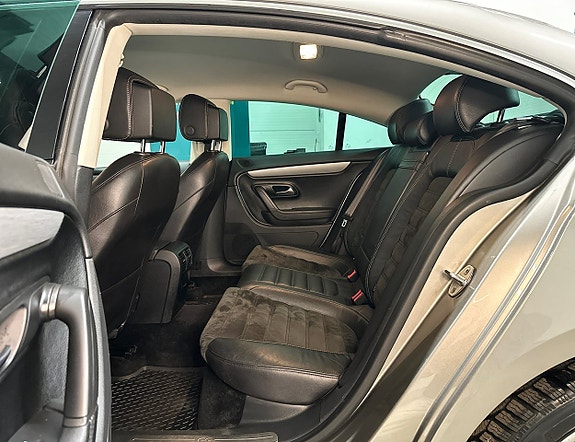 Volkswagen CC 12 of 22