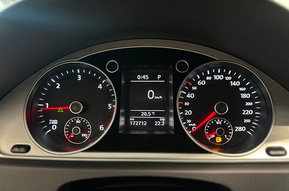 Volkswagen CC 22 of 22