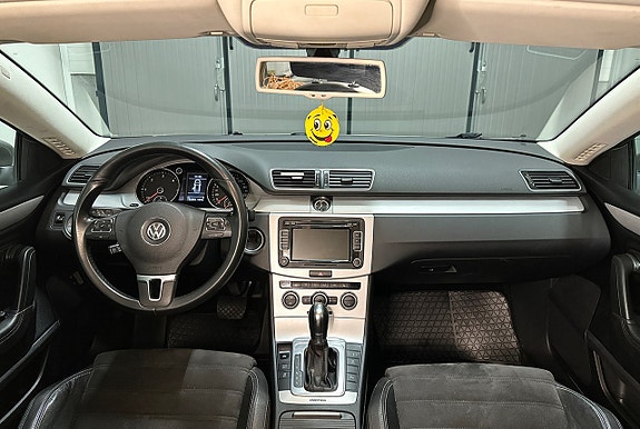 Volkswagen CC 14 of 22