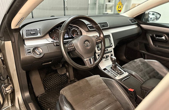 Volkswagen CC 10 of 22
