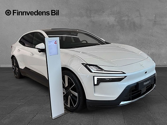 Polestar 4 2 of 7