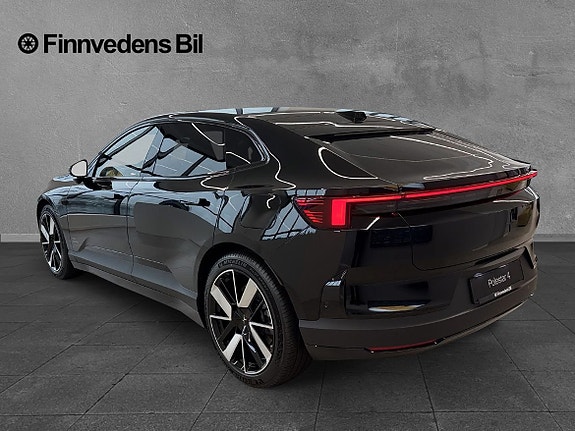 Polestar 4 3 of 6