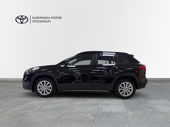 Toyota Corolla Cross 3 of 10