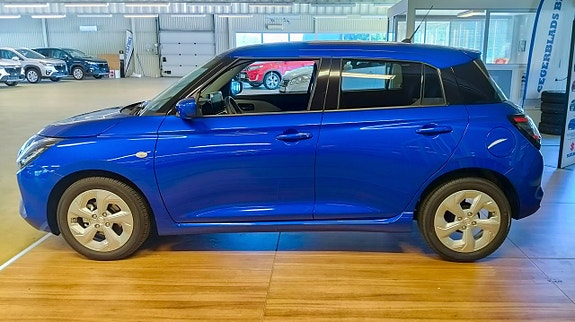 Suzuki Swift 2 of 8