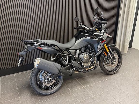 Suzuki DL800DE V-Strom 3 of 6