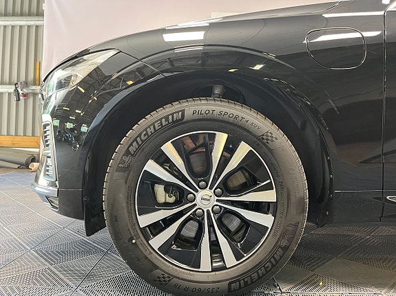 Volvo XC60 12 of 20