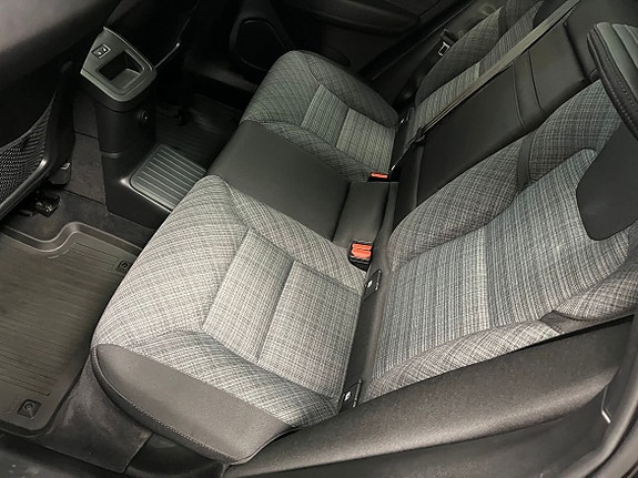 Volvo XC60 5 of 20