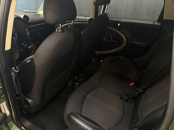MINI Countryman Cooper D 17 of 23