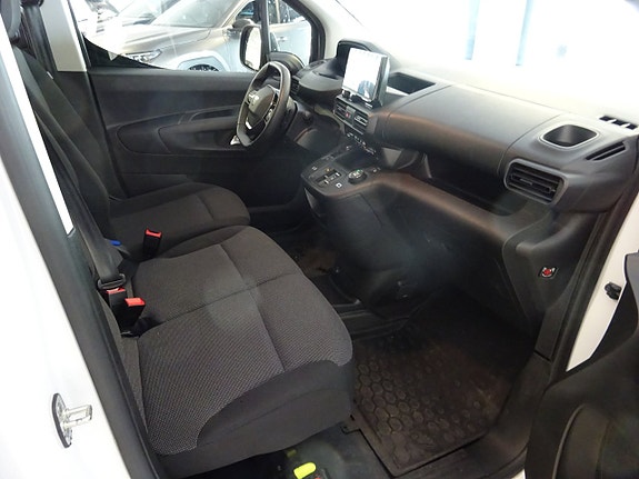 Peugeot Partner 4 of 10