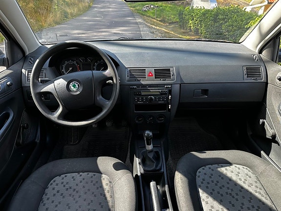 Skoda Fabia 8 of 10