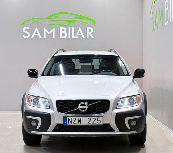 Volvo XC70 4 of 17