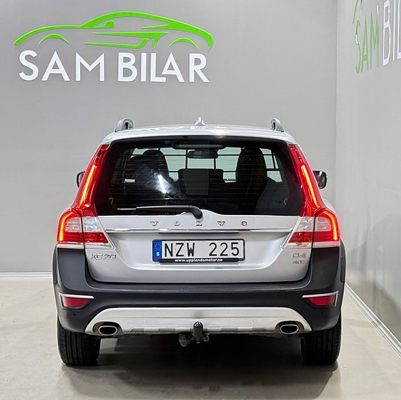 Volvo XC70 6 of 17