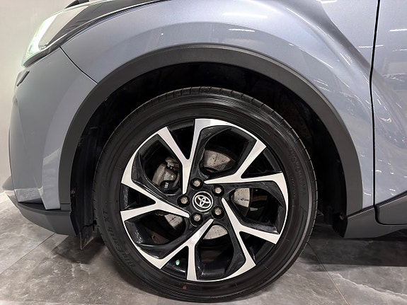 Toyota C-HR 11 of 29
