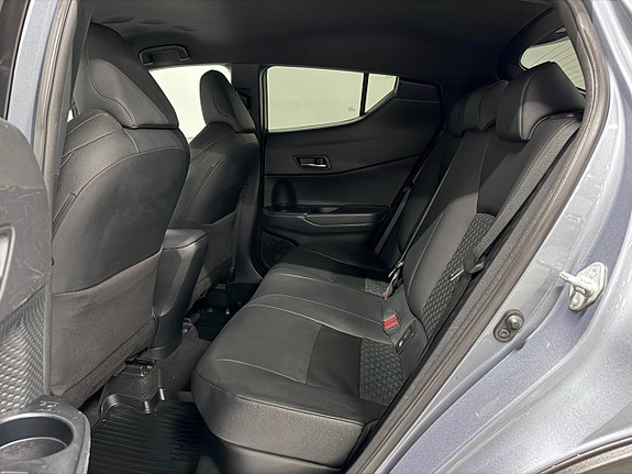 Toyota C-HR 28 of 29
