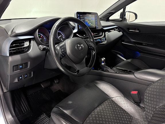 Toyota C-HR 16 of 29