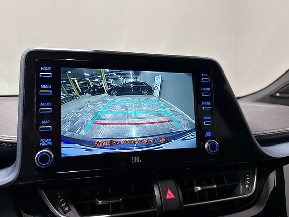 Toyota C-HR 20 of 29
