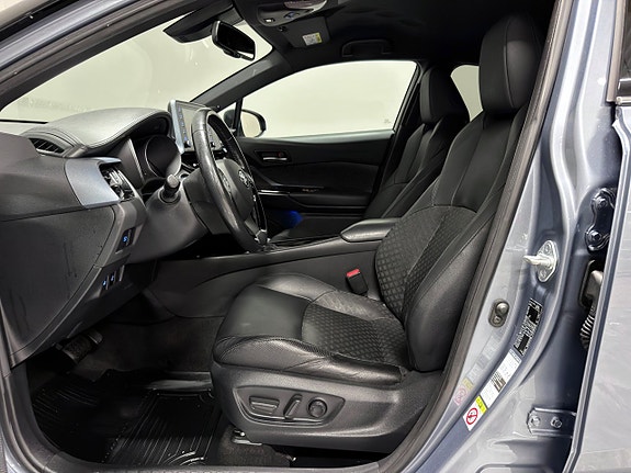 Toyota C-HR 14 of 29