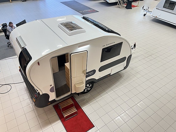 Adria ACTION 391 LH (TRUMA+Golvvärme+1 300kg) 5 of 20