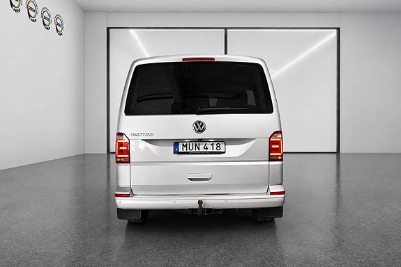 Volkswagen Multivan 6 of 24