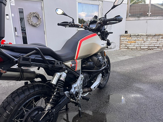 Moto Guzzi V85 TT 4 of 7