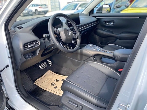 Honda ZR-V 5 of 7