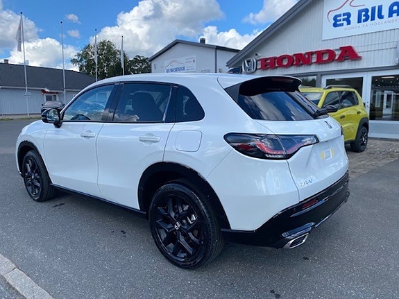 Honda ZR-V 3 of 7