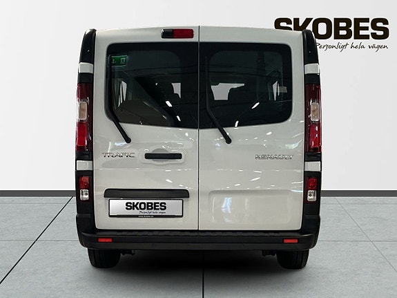 Renault Trafic 5 of 15