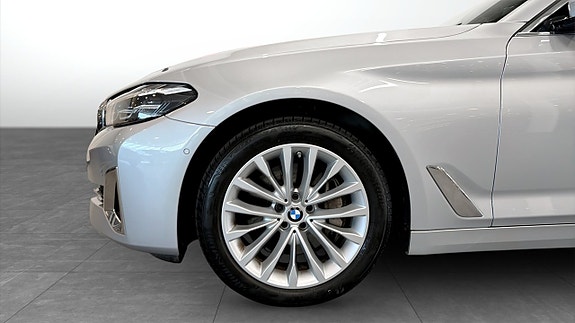 BMW 530d 9 of 17