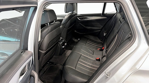 BMW 530d 5 of 17