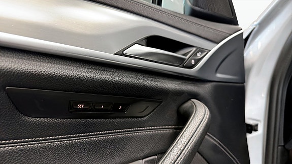 BMW 530d 15 of 17