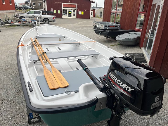 Terhi 440 med Mercury 6hk och trailer 3 of 3