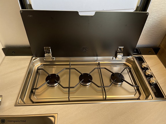 Adria Coral Supreme 670 SL 9 of 15