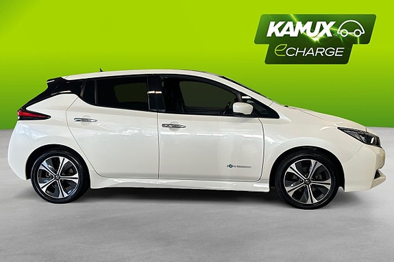 Nissan Leaf 2 of 23