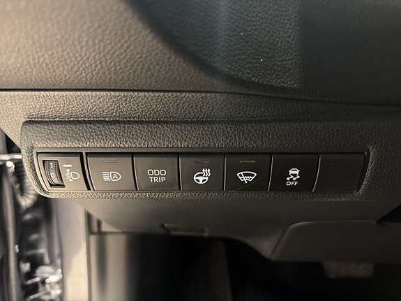 Toyota Corolla 11 of 13