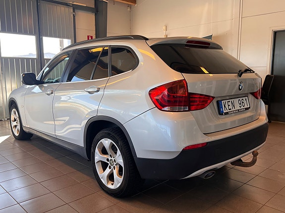 BMW X1 3 of 9
