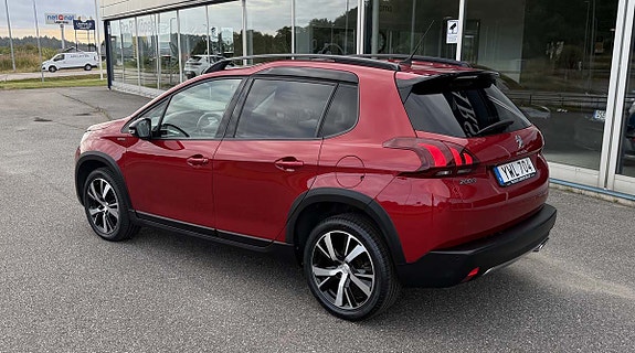 Peugeot 2008 5 of 8