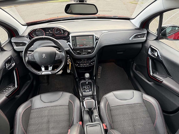Peugeot 2008 7 of 8
