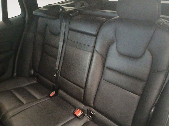 Volvo V60 14 of 24