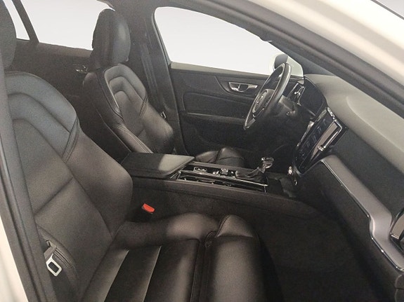 Volvo V60 15 of 24