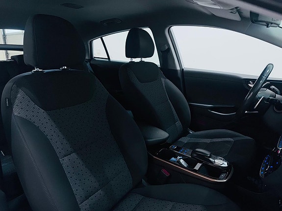 Hyundai IONIQ 6 of 23