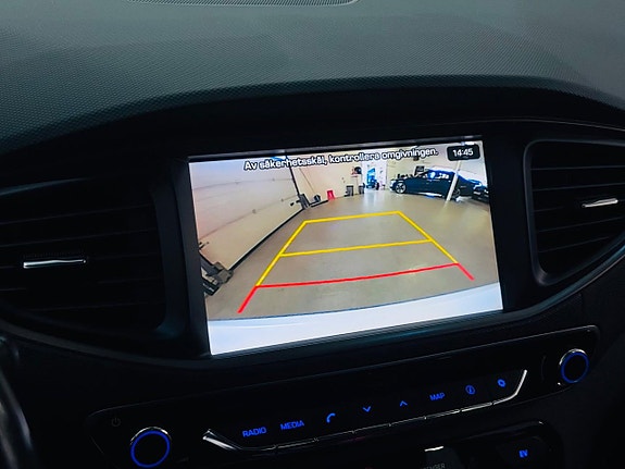 Hyundai IONIQ 19 of 23