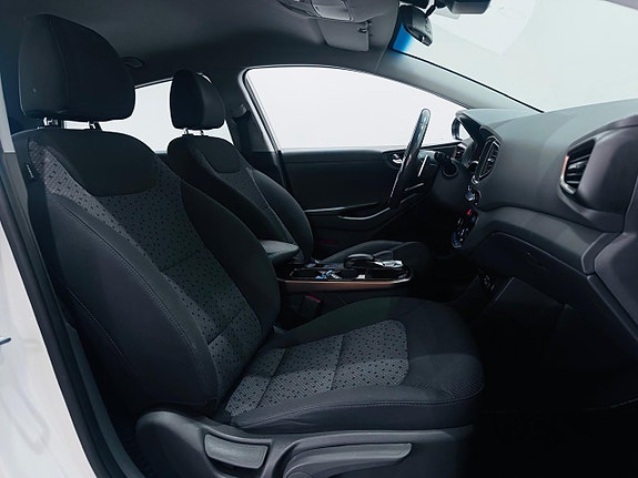 Hyundai IONIQ 7 of 23