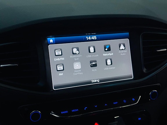 Hyundai IONIQ 16 of 23
